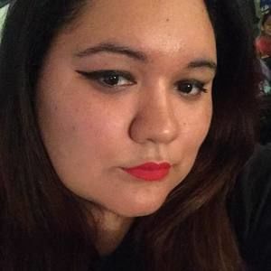 Meet your Posher, Cristina